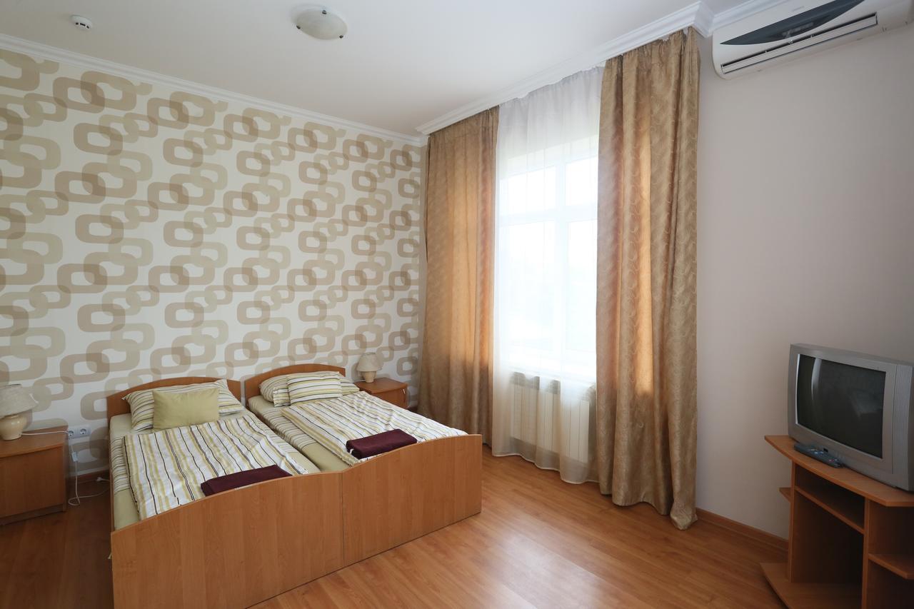 Praktik Hotel & Restaurant Береговое Экстерьер фото