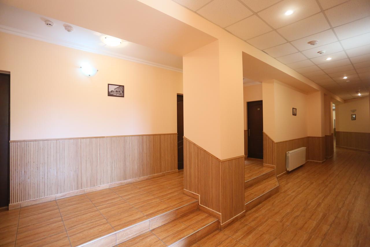 Praktik Hotel & Restaurant Береговое Экстерьер фото
