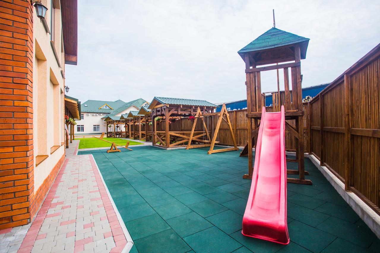 Praktik Hotel & Restaurant Береговое Экстерьер фото